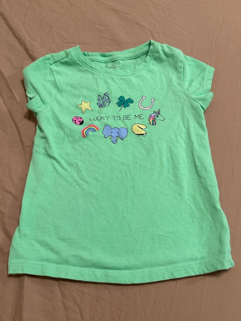 “lucky me” girls t-shirt
